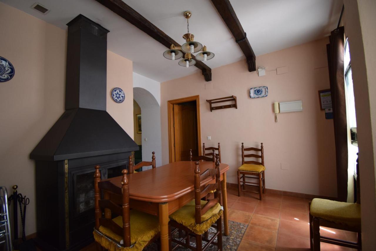 Apartamentos Horno Y Casa De Dulce 푸룰레나 외부 사진