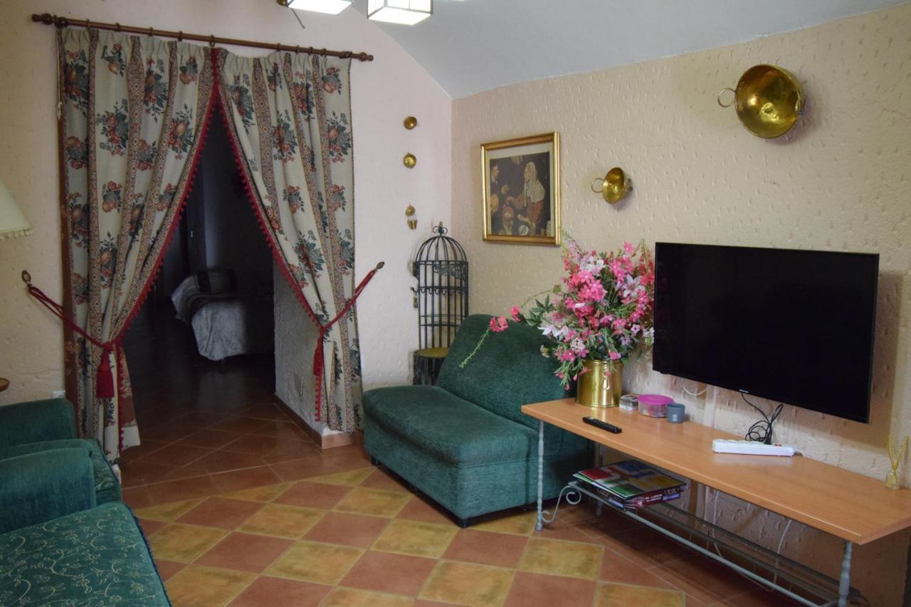 Apartamentos Horno Y Casa De Dulce 푸룰레나 외부 사진