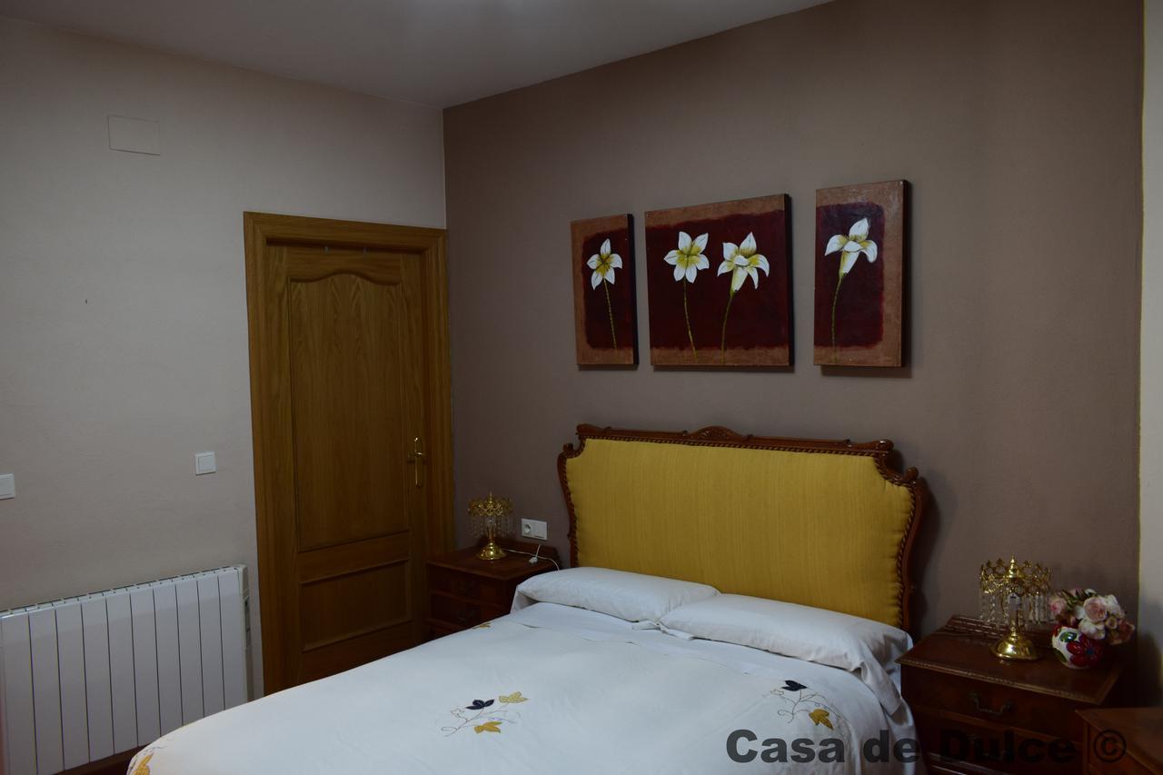 Apartamentos Horno Y Casa De Dulce 푸룰레나 외부 사진